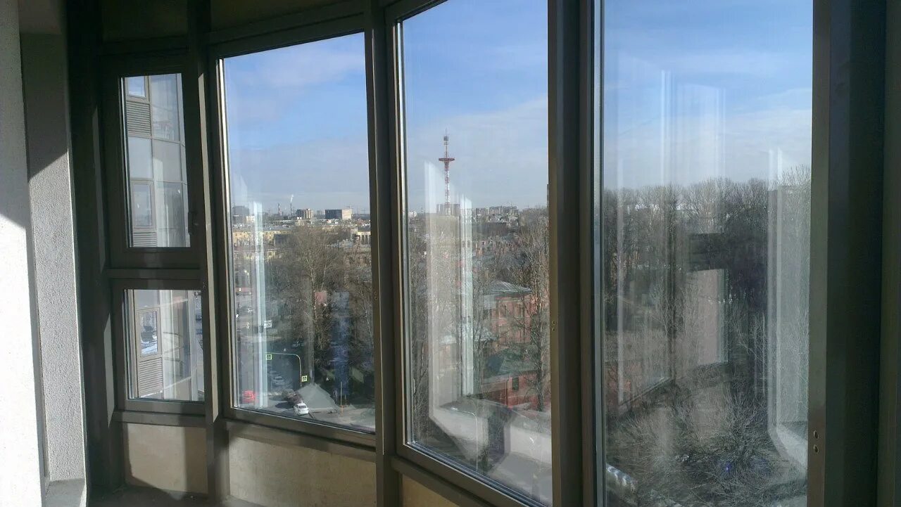 Замена холодного остекления спб. Татпроф балкон. Замена холодного остекления. Холодное остекление. Декоративная штукатурка для балкона с холодным остеклением фото.