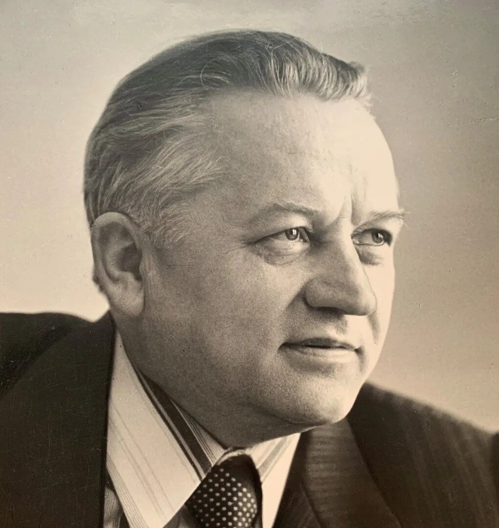 Іван шамякін родители. Бияграф шедри. Шамякина. П. Шемякин писатель.