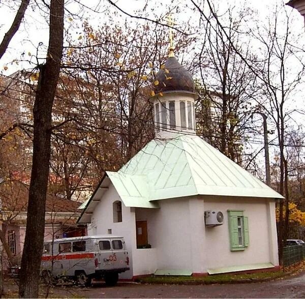 Храм споручницы грешных в ухтомке. Церковь на парковой. Храм мученика вонифатия. Храм мученика вонифатия. Проект про церковь парковая.