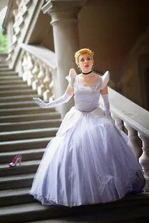 Белое платье золушки