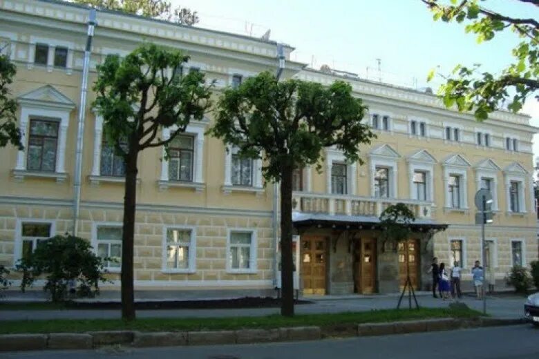 Пушкин, радищева ул. Пушкино город дк. Дк город пушкин. Пушкинский дом культуры г пушкин ул набережная 14. Пушкин набережная 14 дом культуры.