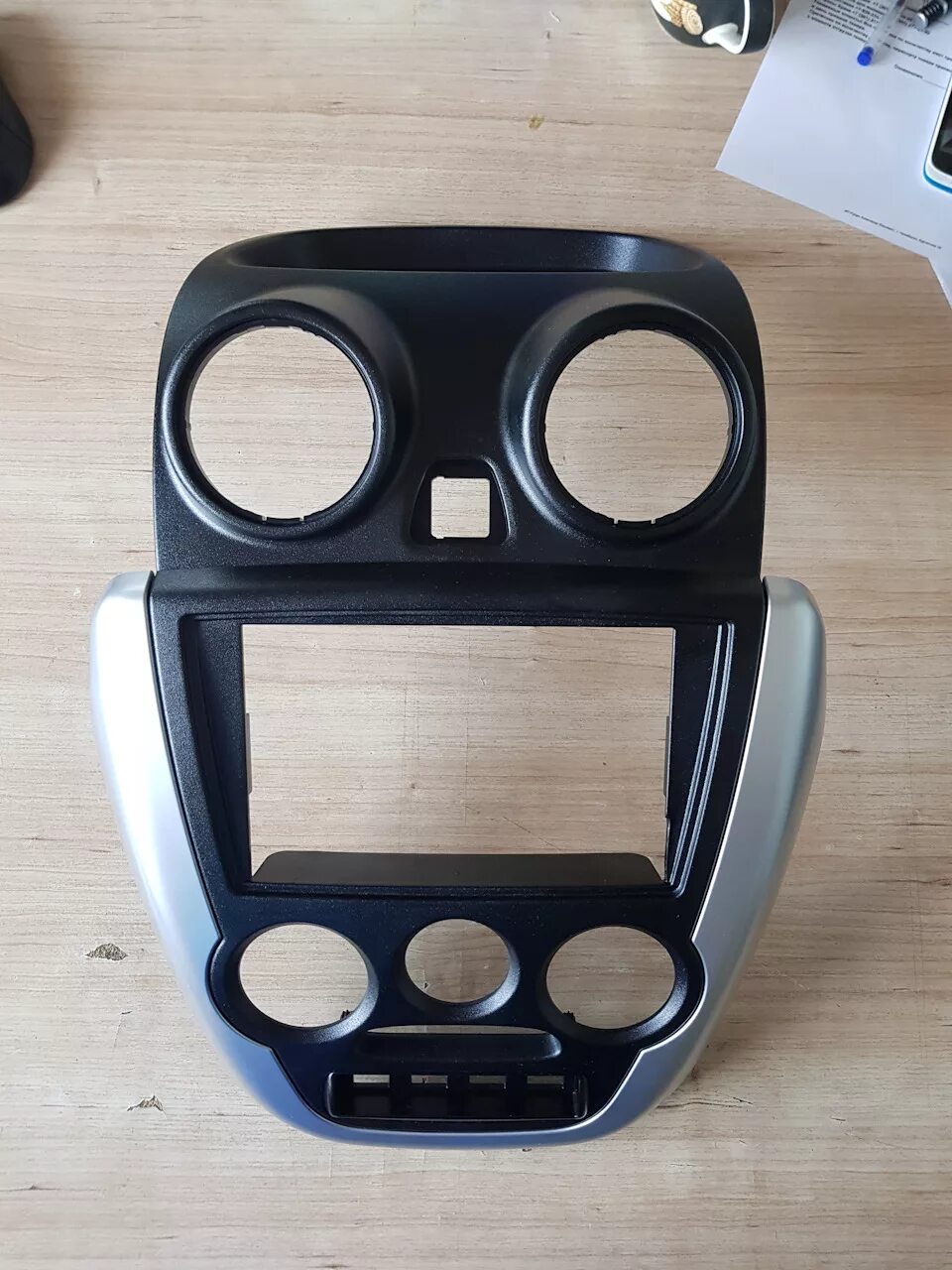 Центральная консоль гранта. Центральная консоль гранта под 2дин. Центральная консоль гранта. Центральная консоль лада гранта люкс. Центральная консоль лада гранта люкс 2.