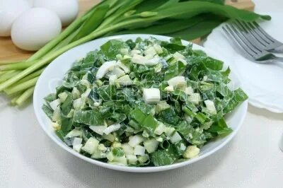 Черемша салат с яйцом и огурцом рецепт