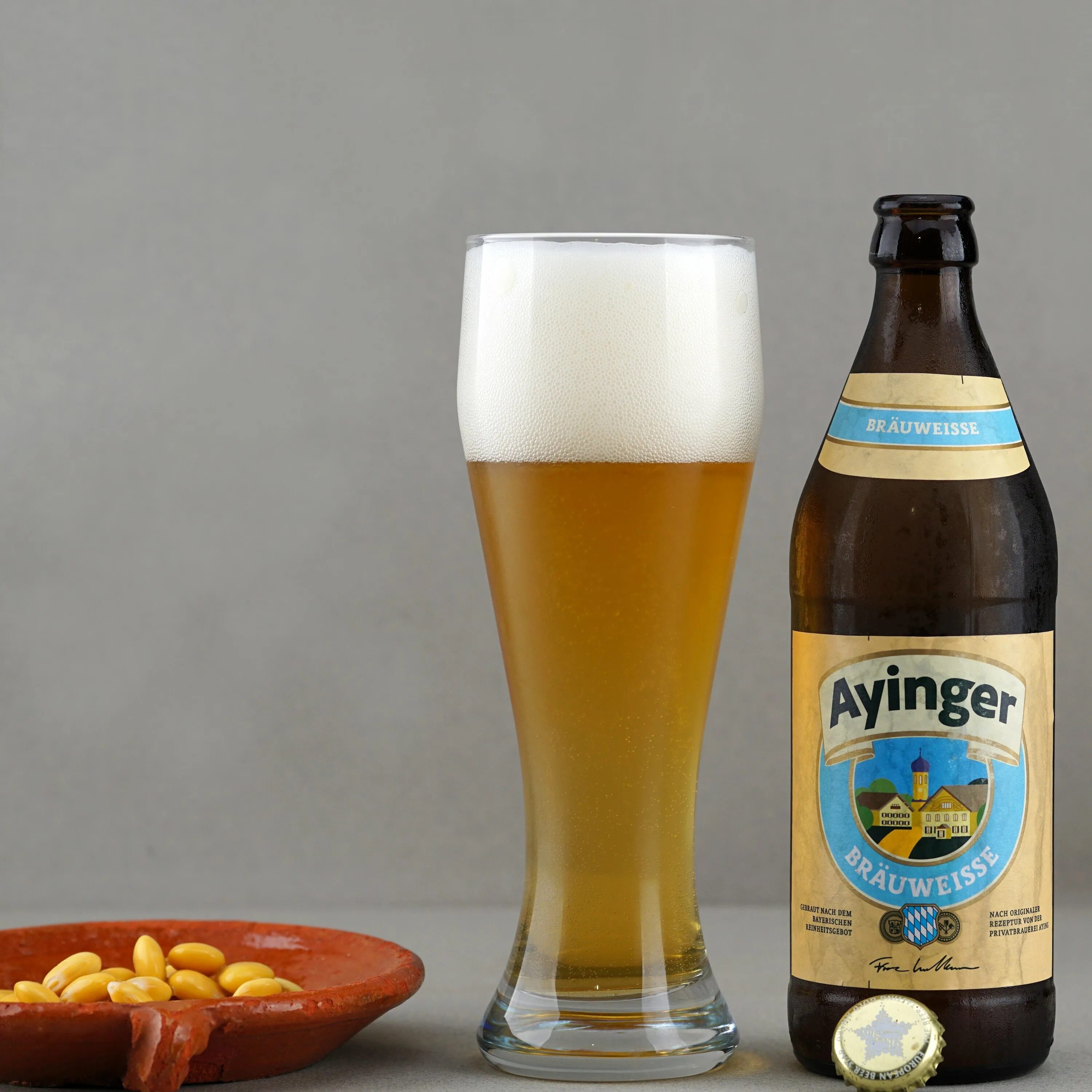 Пиво ayinger купить. Айингер Хель. Пиво Ayinger Urweisse. Немецкое пиво Аингер. Ayinger пиво пшеничное.