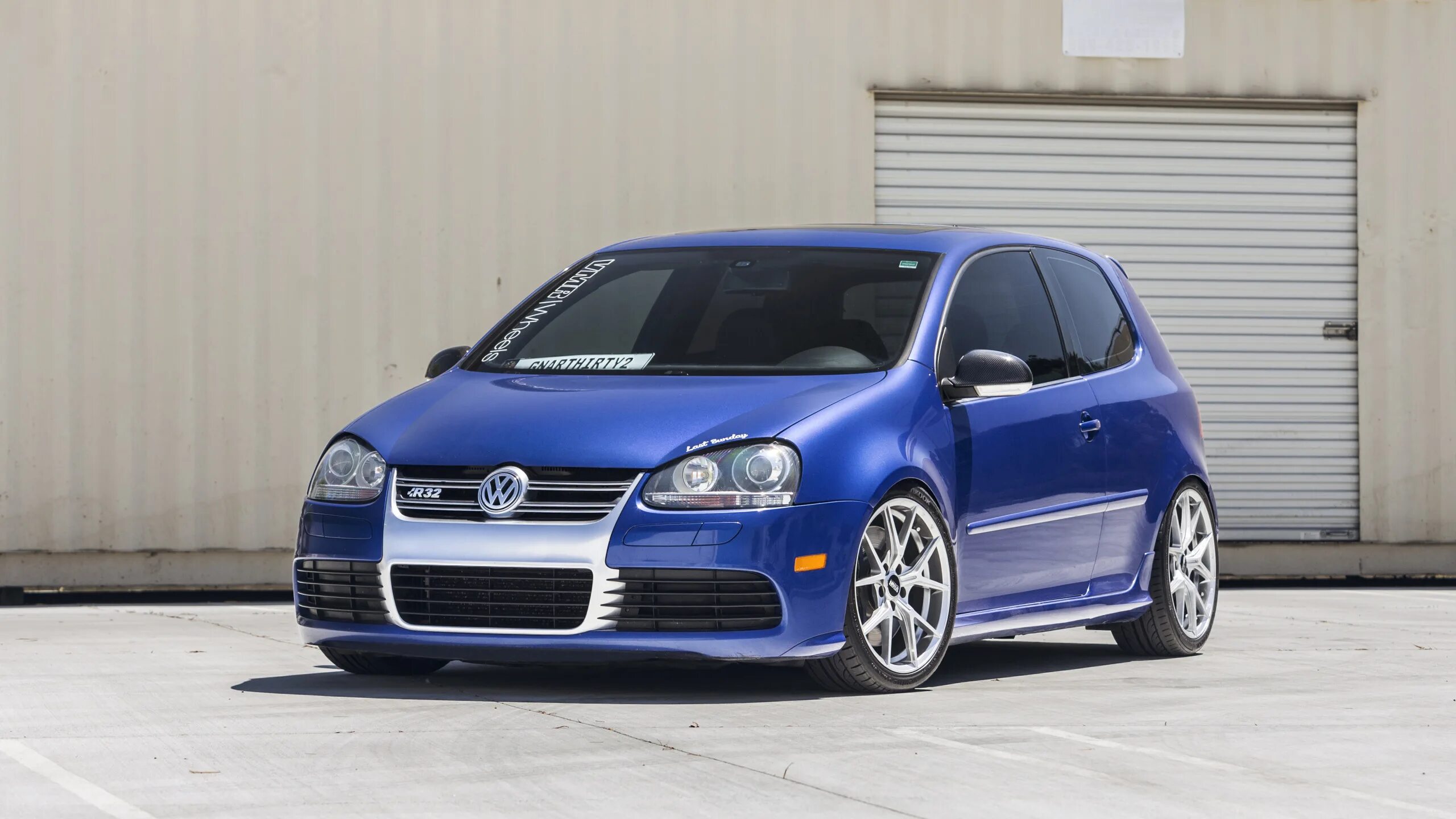 Volkswagen mk5. VW Golf 5 r32. Фольксваген Golf r32. Golf r32 mk5. 5vw Golf r32 mk5.