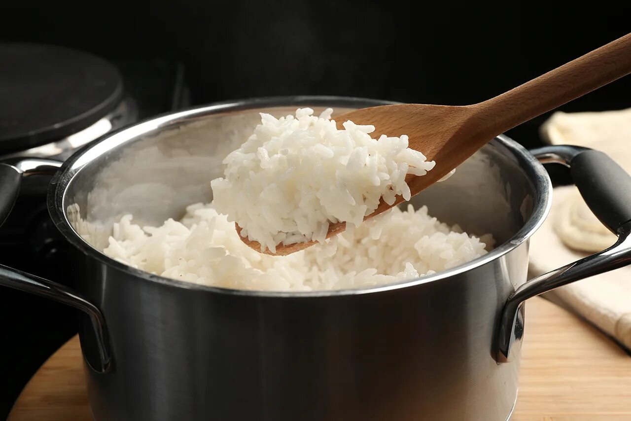 Миска риса. Boiled Rice. Рис сваренный. Рис в кастрюле.