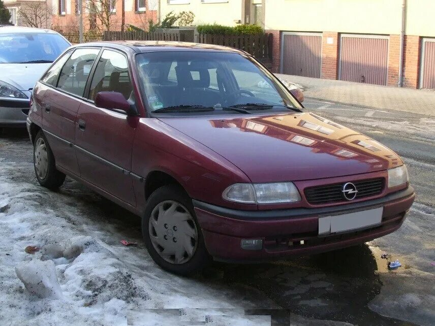 Opel Astra f седан 1992. Opel Astra 1992 хэтчбек. Opel Astra f 1992 хэтчбек.