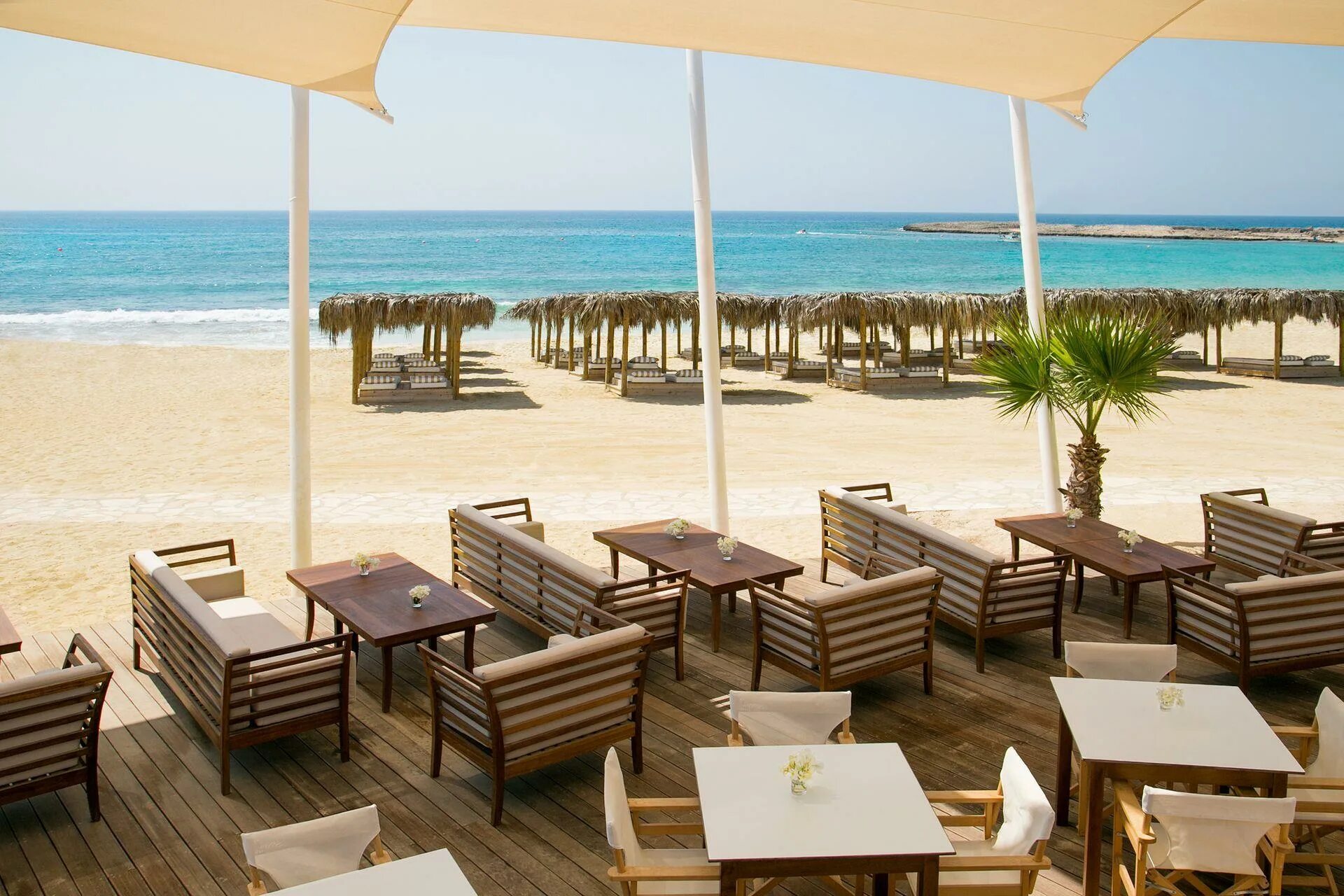 Xperia beach 4. Кипр Asterias. Астериас Бич. Астериас Бич Кипр. Asterias Hotel Фамагуста.
