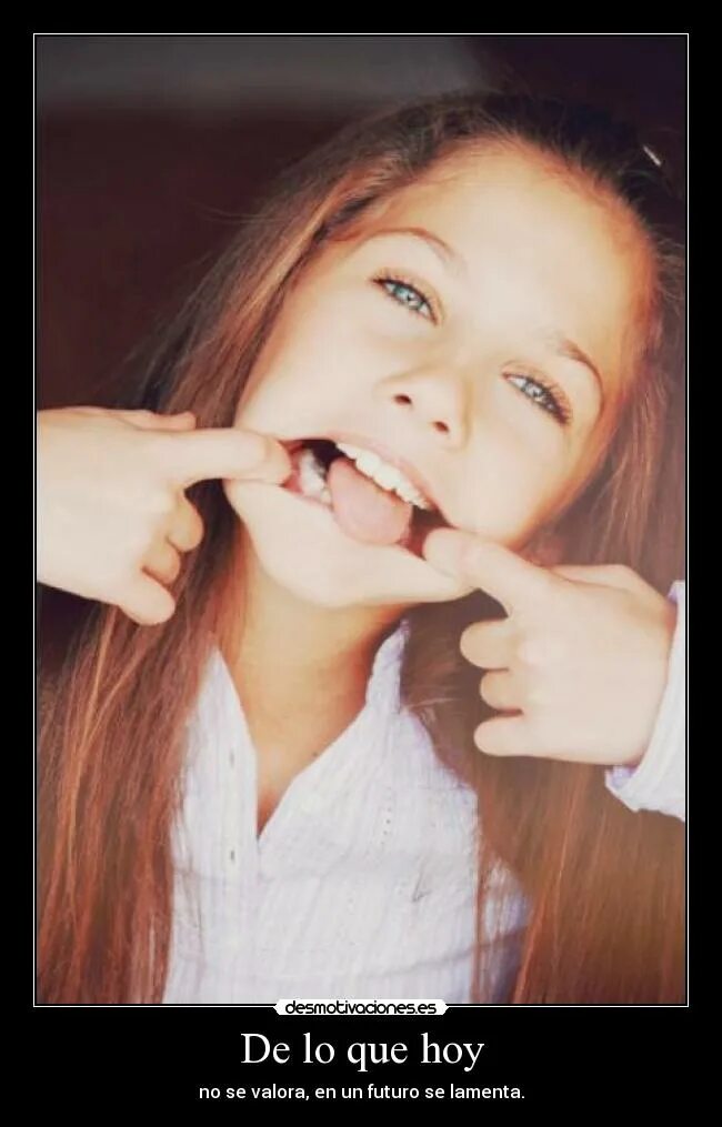 красивые девушки с языком. ангелина романовская в 14. девочка с языком. губы без лица. ангелина романовская.