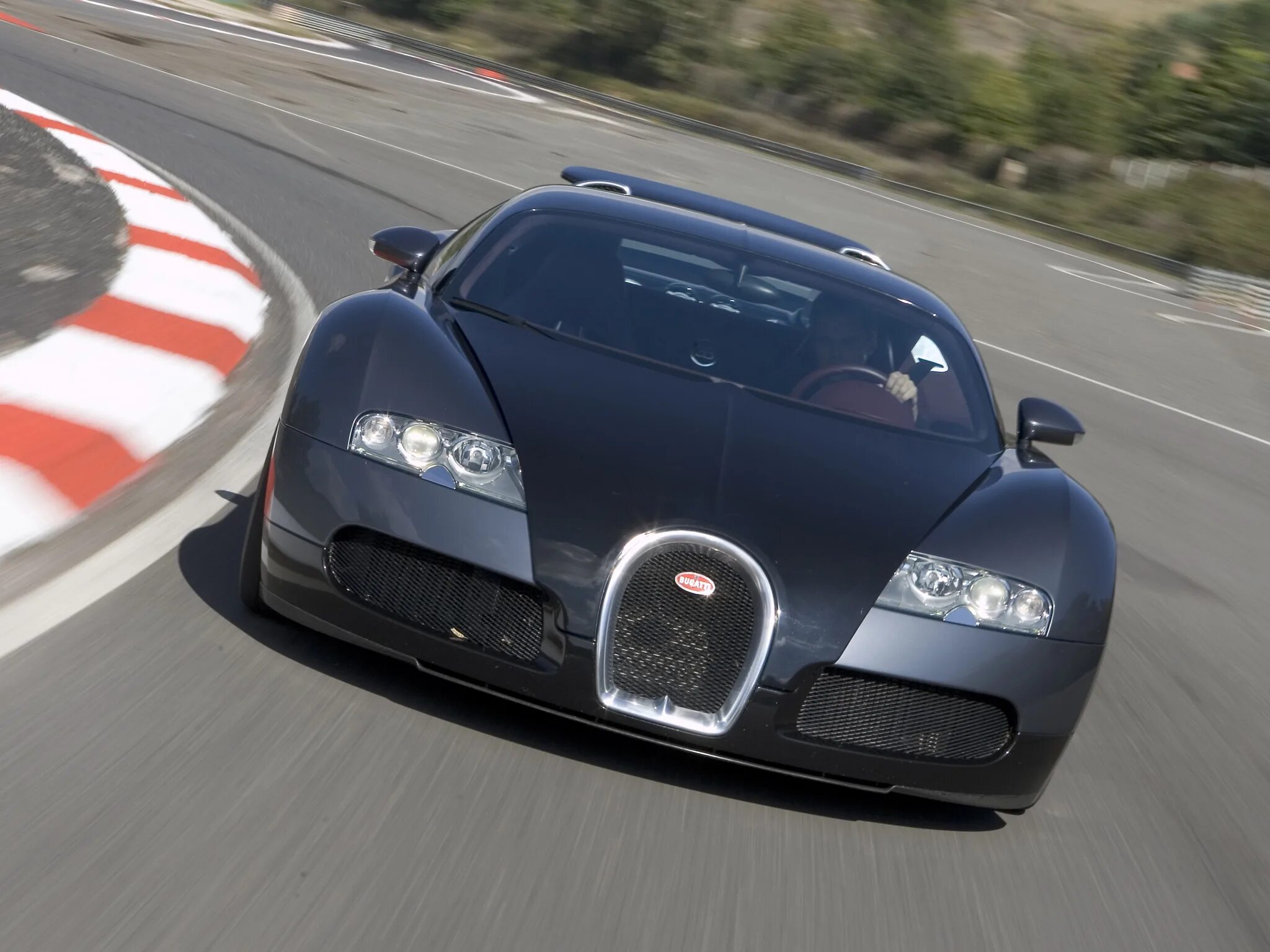 Bugatti Veyron 16.4 2005. Bugatti Veyron 2006. Bugatti Veyron 2005. Бугатти Вейрон 2005 года. Что такое бугатти