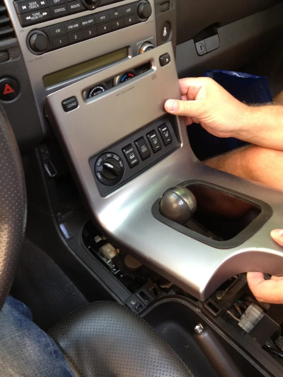 Как снять панель патфайндер 68100EA012 Торпедо (панель передняя) Nissan Pathfinder (R51) (-) 2008 , купить б