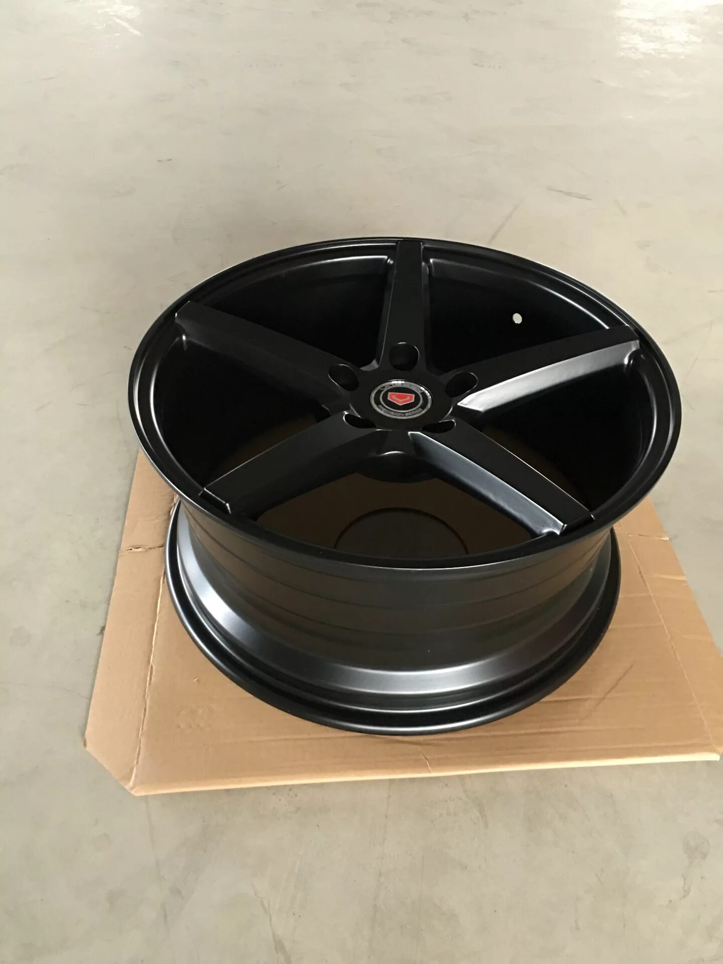 Vossen vps 303. Диски vossen vps303 r18. vossen vps303 (cv3). vps 303 r18. vossen 303 r22.