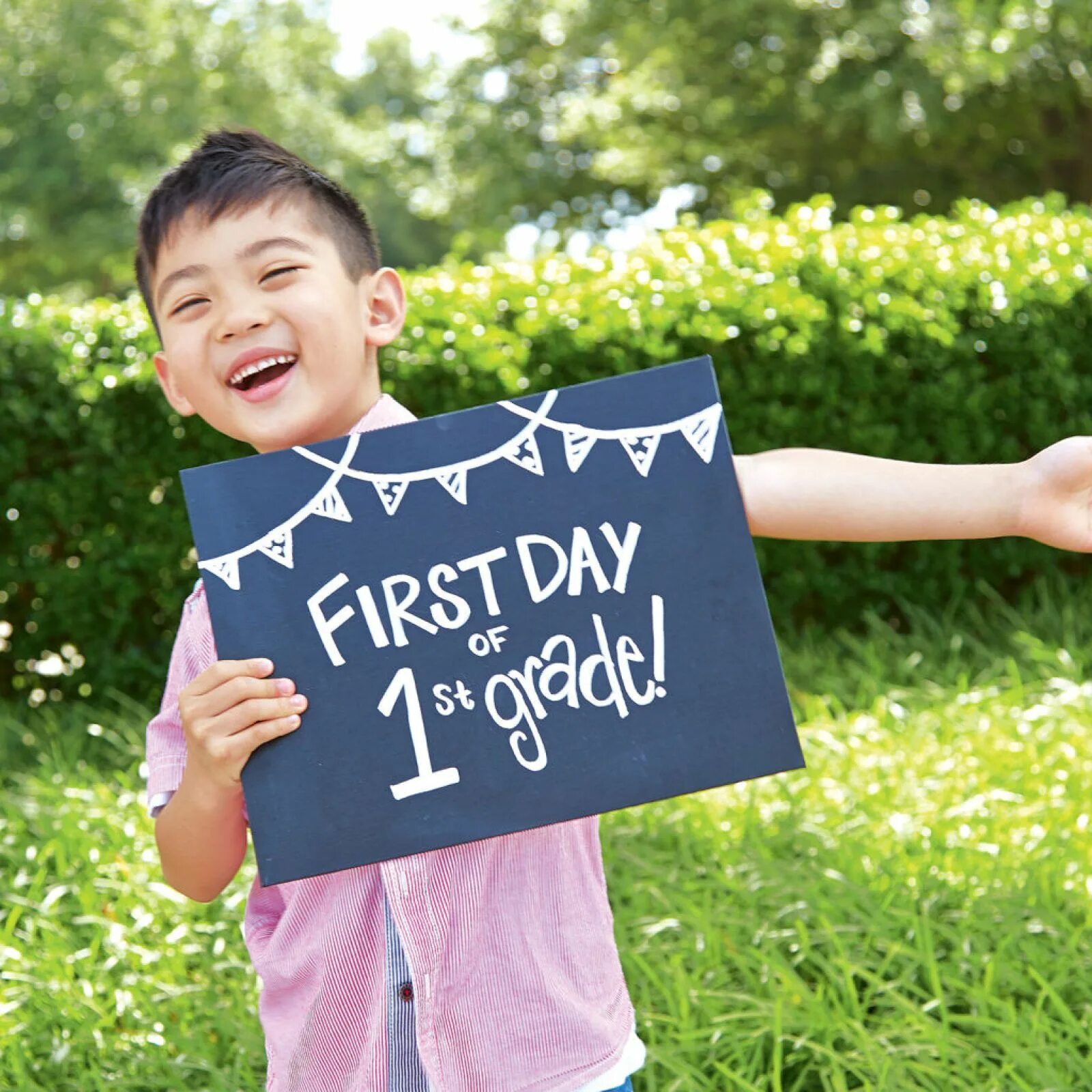 First day of many. First Day in School. First Day of School. First Day at School. School Days картинки.