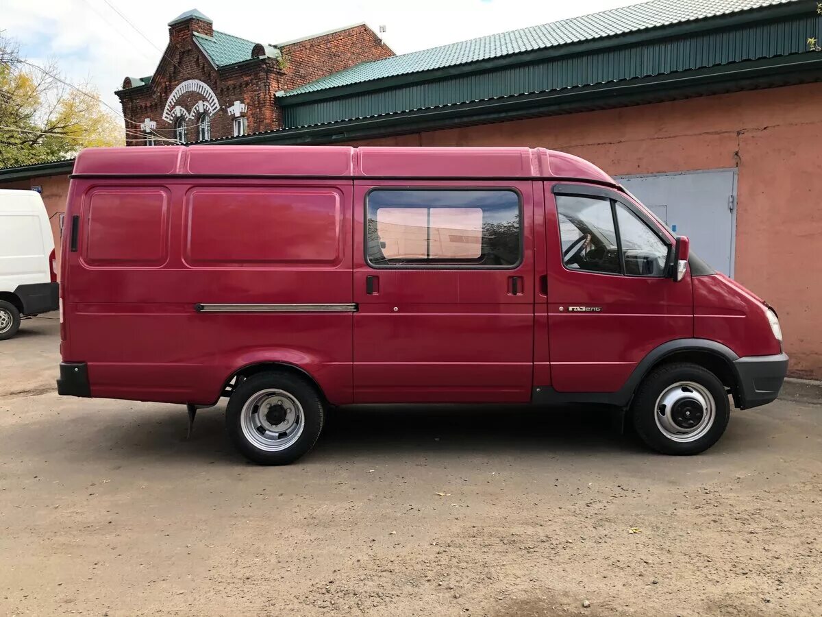 Газ 2705 комби 7 мест 4х4. Газель комби 2705 в автосалоне. Газ некст цельнометаллический фургон 7 мест. Газ газель 2705. Газель комби 7 мест.