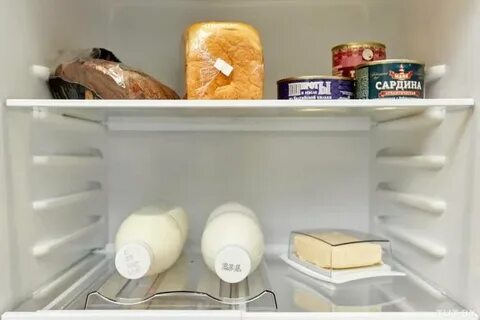 В холодильнике замерзают продукты на полках почему