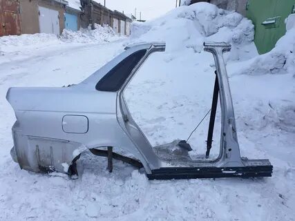 Крыло приора хэтчбек