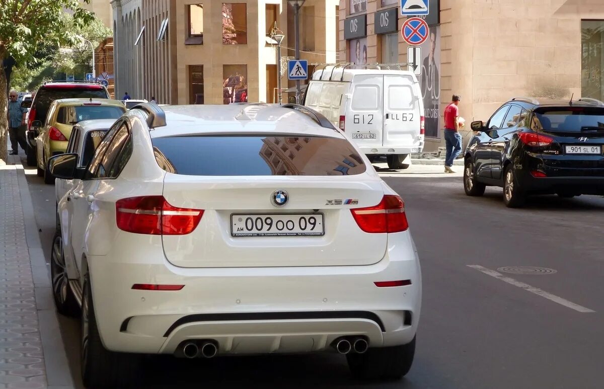 Автономер армении. Армения номера машин. С армянских номеров на российские. 4 матик с номерам армиянский. Армянские номера.