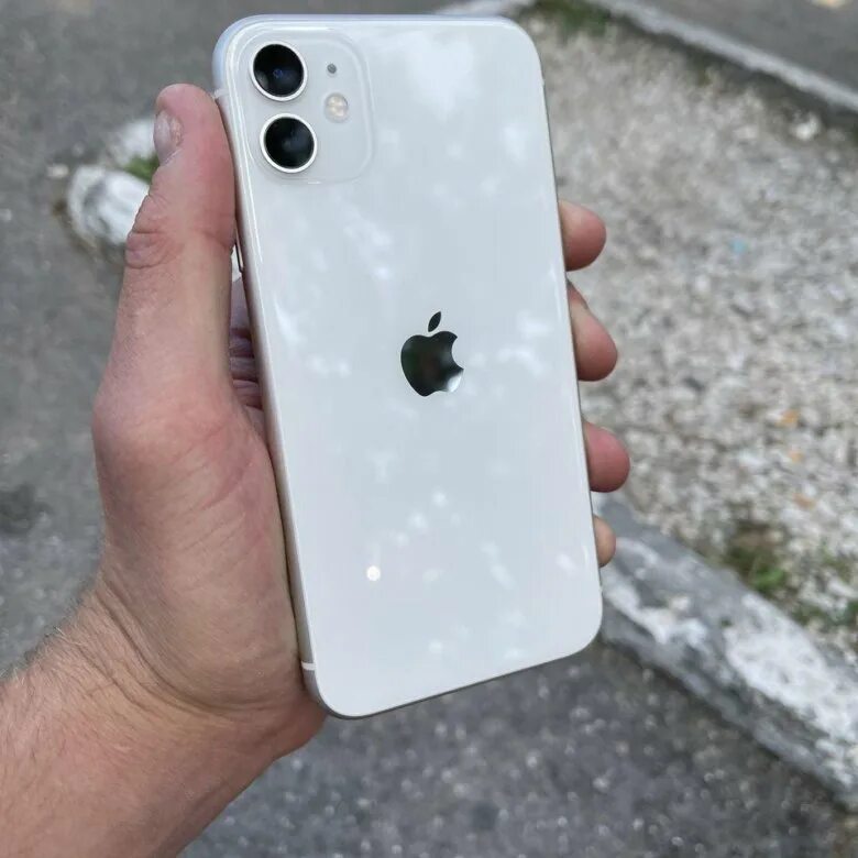 Цена айфона 11 в россии рублях. Iphone 12 128gb White. Айфон 11 64 ГБ белый. Айфон 11 128 ГБ белый. Айфон 13 белый 128 ГБ.