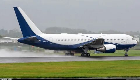 Photo of P4-CLA - Boeing 767-2DX(ER) - Comlux Aruba. 