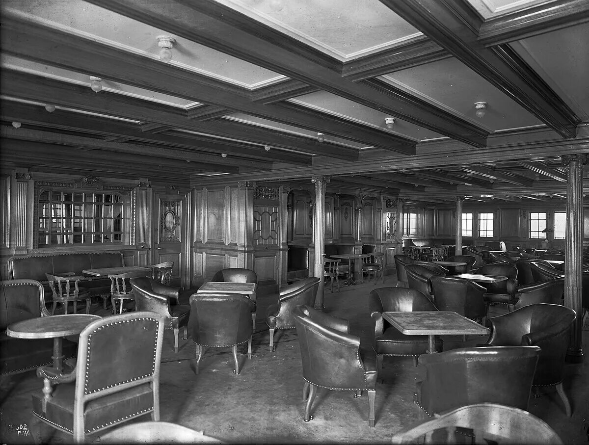 Titanic first class suite bedroom. 'b64' Rms titanic, Titanic, Titanic ship