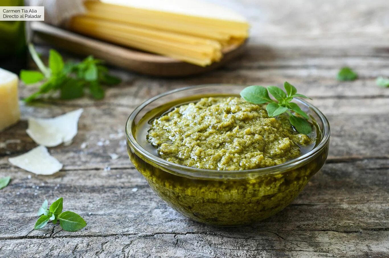 Соус песто без сыра. Песто боул. Соус песто. Соус песто. The pesto.