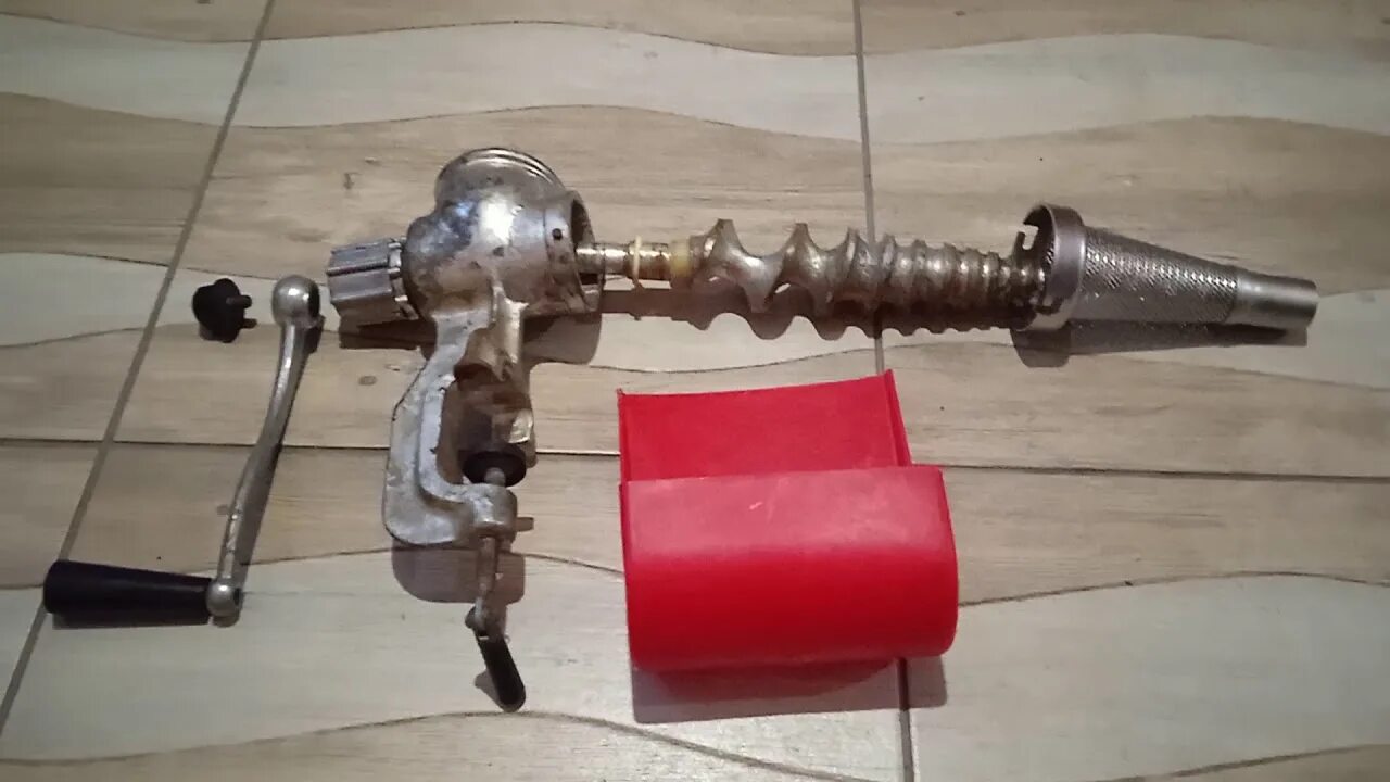 Как собрать советскую соковыжималку. Соковыжималка ручная мотор Сич СБЧ-1. Соковыжималка (чугун) "мотор Сич СБЧ-1". Соковыжималка для томатов мотор Сич. Соковыжималка струмок 2