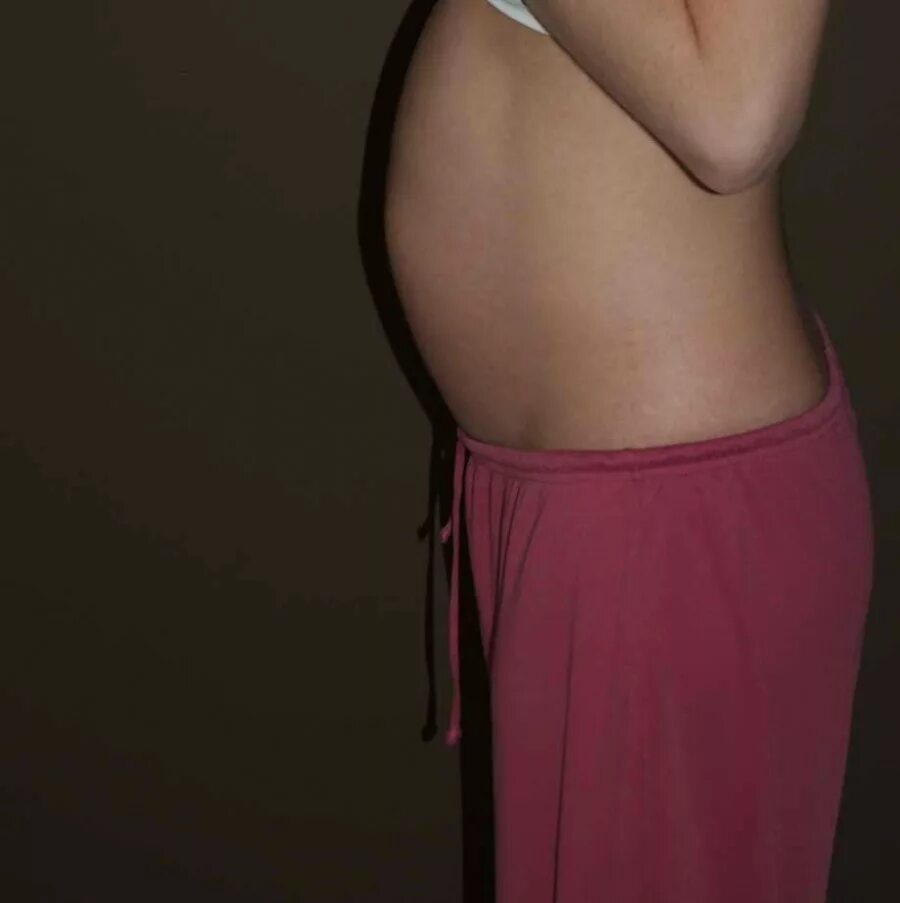 Живот на 11 неделе беременности. Животик на 18 неделе беременности. Живот на 20 неделе беременности. Живот беременных на 11 неделе.