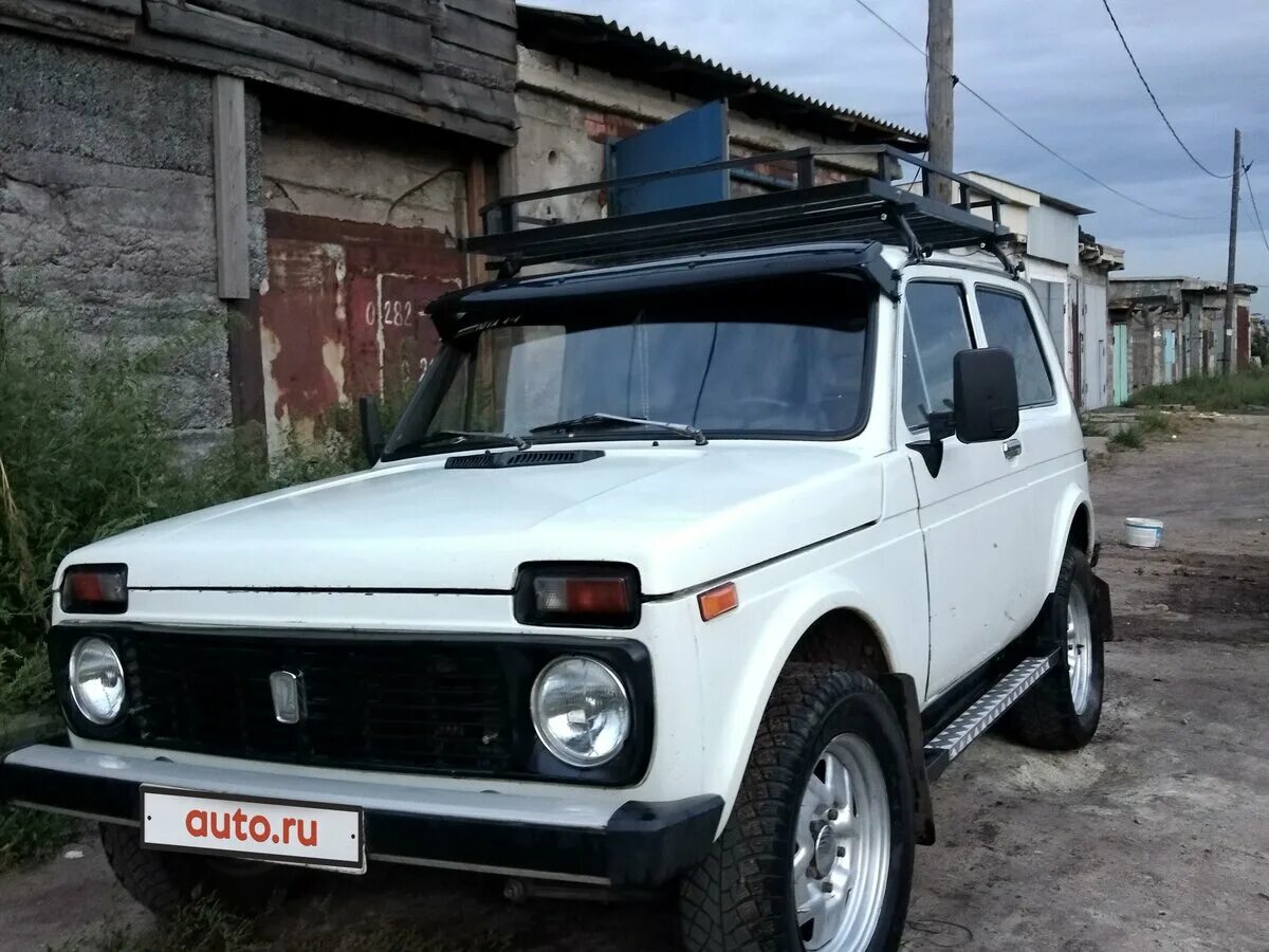 Авторынок нива с пробегом. Нива 2121 1981. лада нива 2121 1981. ваз 2121 нива 1981 года. ваз 2121 1981 белый.