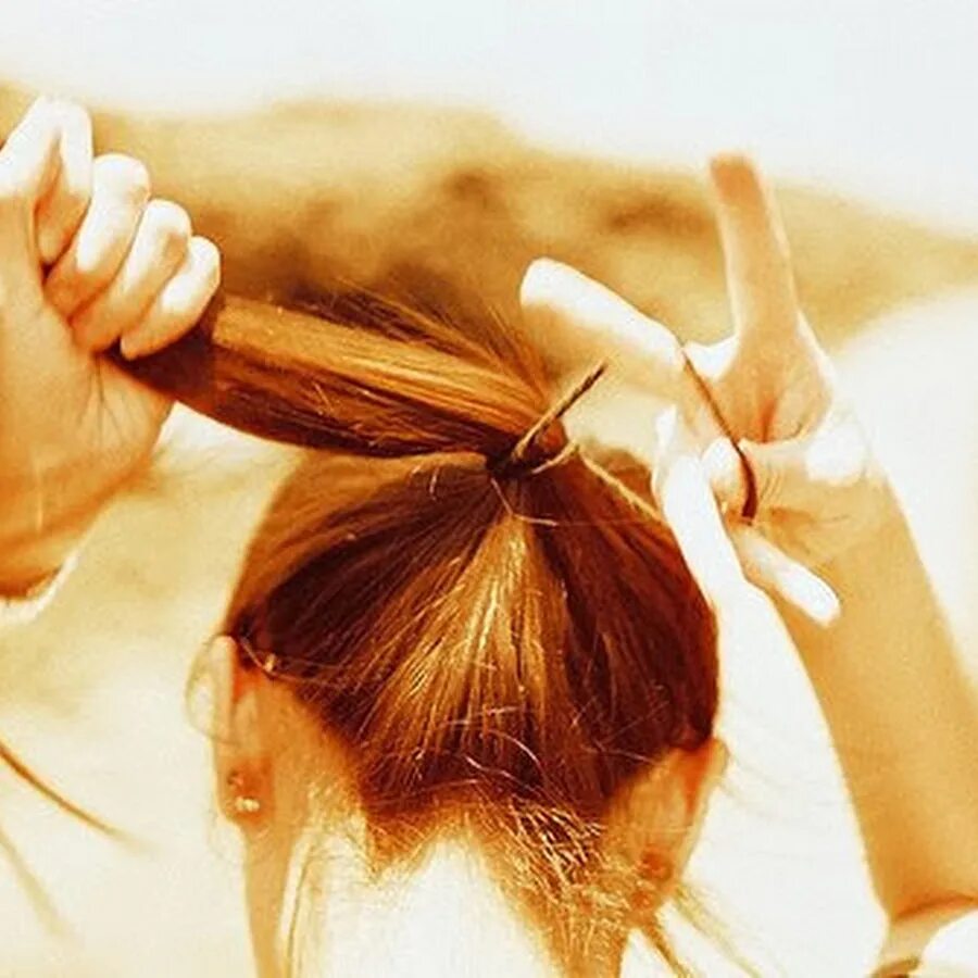 Let your hair down идиома. Шаблон about me. Splitting hairs idiom. Массаж кожи головы. I see your hair.