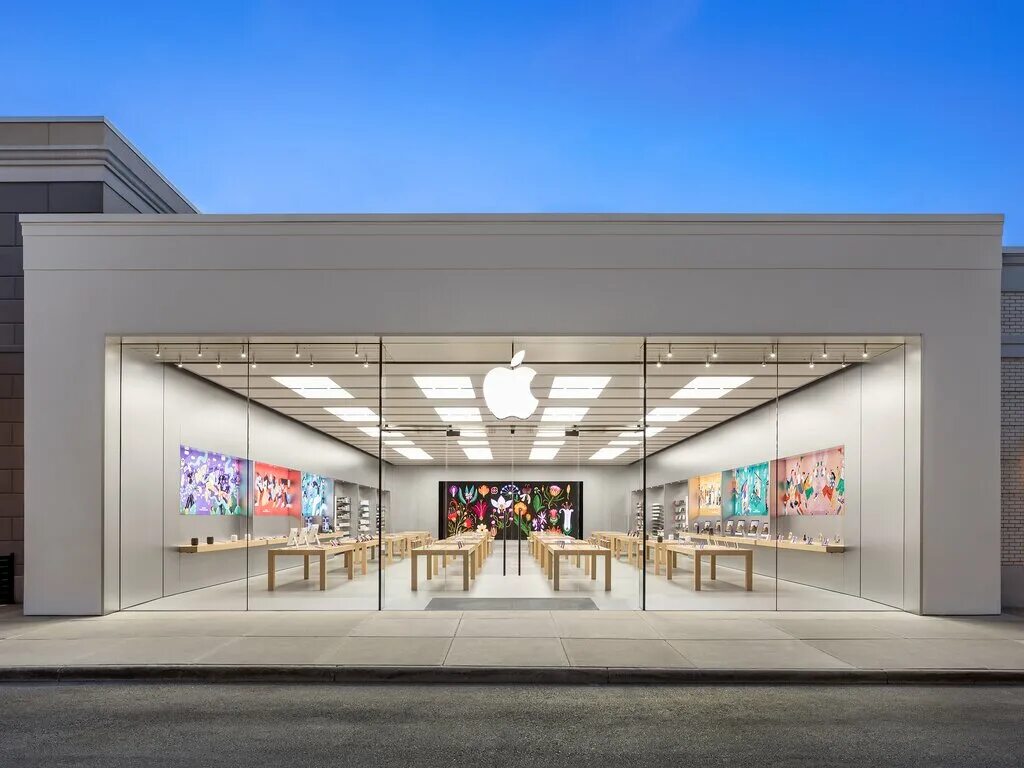 Apple Store Eldon Square St Andrew’s Way Newcastle upon Tyne, NE1 7JB #apple in 