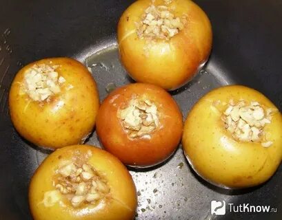 Запеченные яблоки в мультиварке