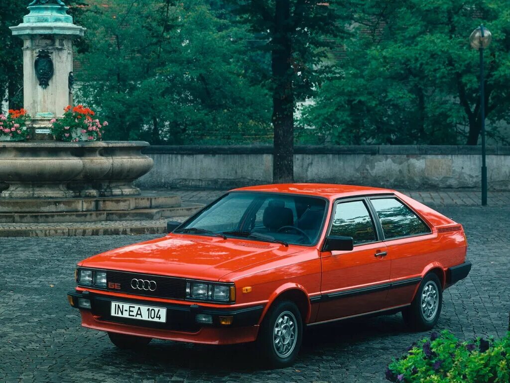 Ауди первого поколения. Audi Coupe 1980. Ауди купе 81 85. Audi Coupe b2. Audi 80 Coupe.