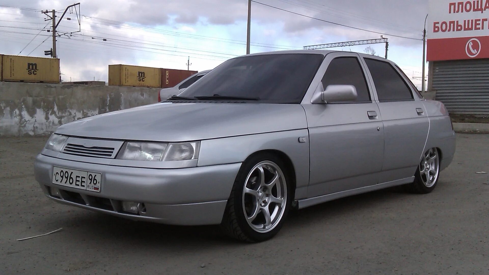 Купить б/у Lada (ВАЗ) 2110 1995-2014 1.6 MT (90 л.с.) бензин механика в Соль-Иле