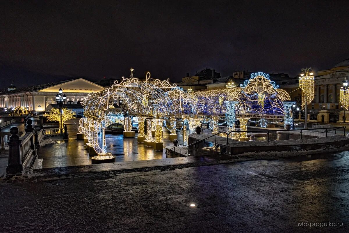 куда сходить в москве недорого сегодня. каток гум гум. места в москве с девушкой. интересные места в москве для молодежи. гум-каток на красной площади.