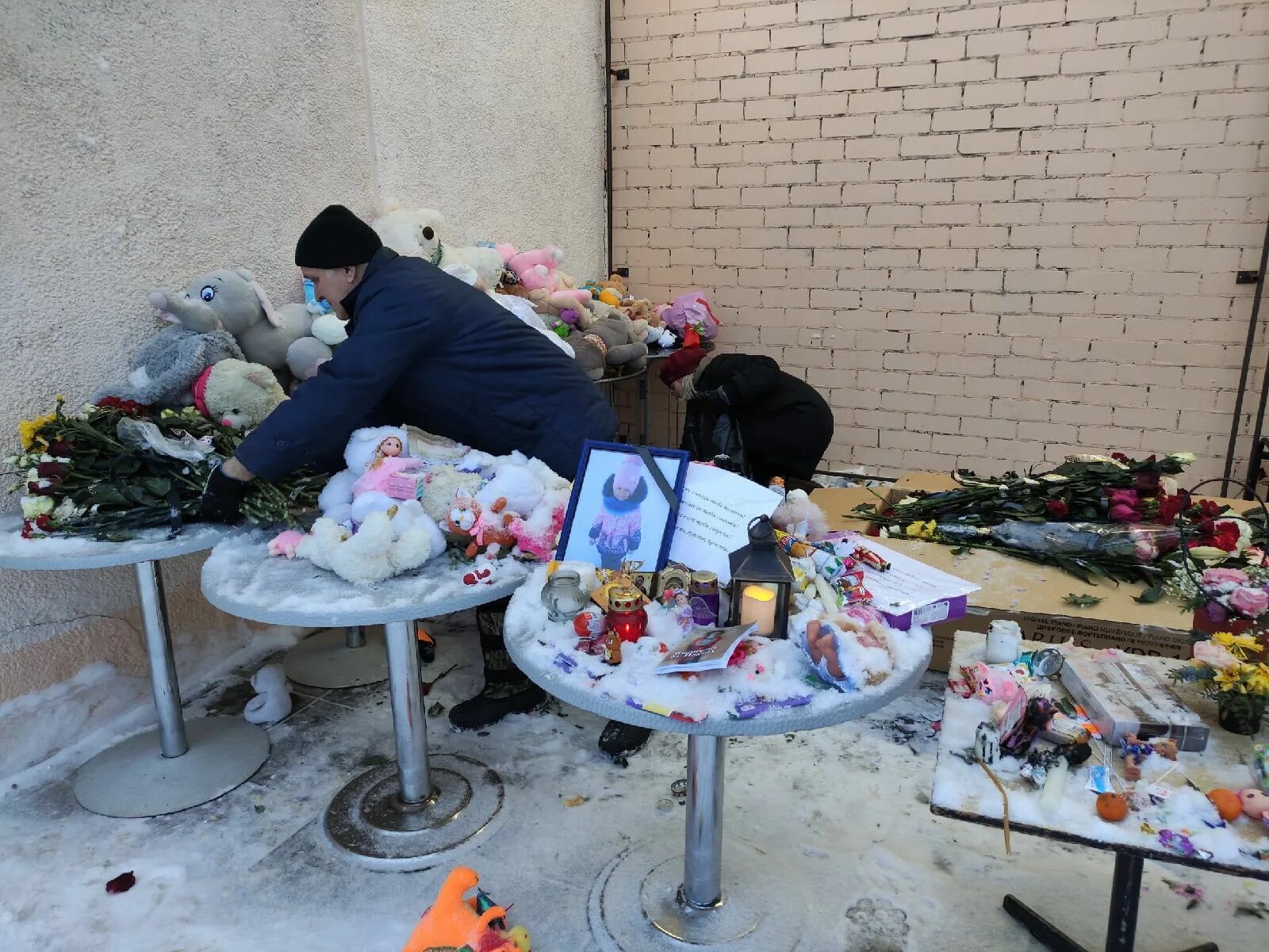 Могила Анатолия Калашникова в Костроме - Комитет солдатских матерей Костромской 