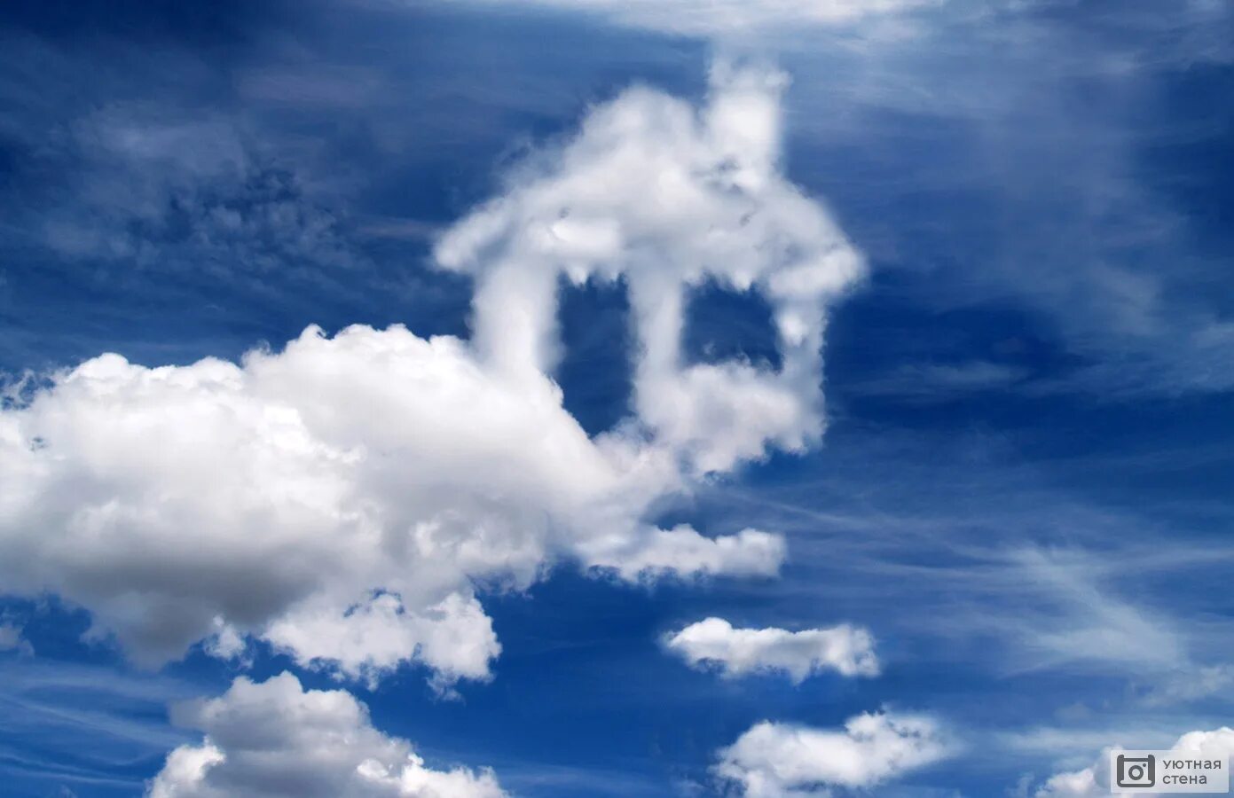 Белые облака и дом. Облака дома. Дом из облаков. Домик из облаков. Облака в виде дома.