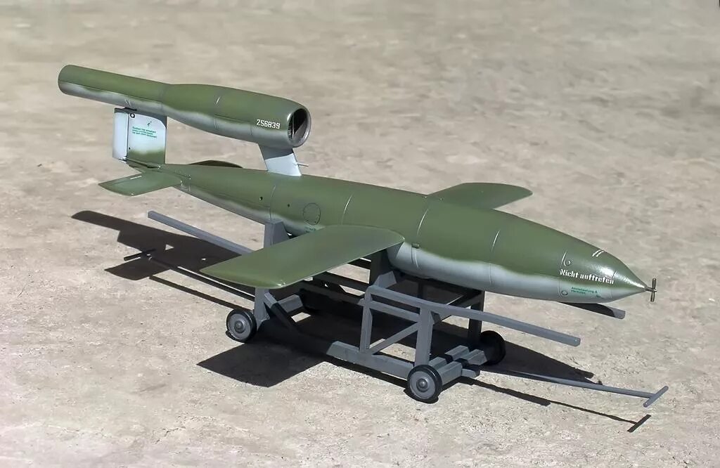 Крылатые ракеты германии. ФАУ-1 Крылатая ракета. Самолет-снаряд ФАУ-1. Немецкая ракета ФАУ 1. ФАУ-1» (Fi-103).