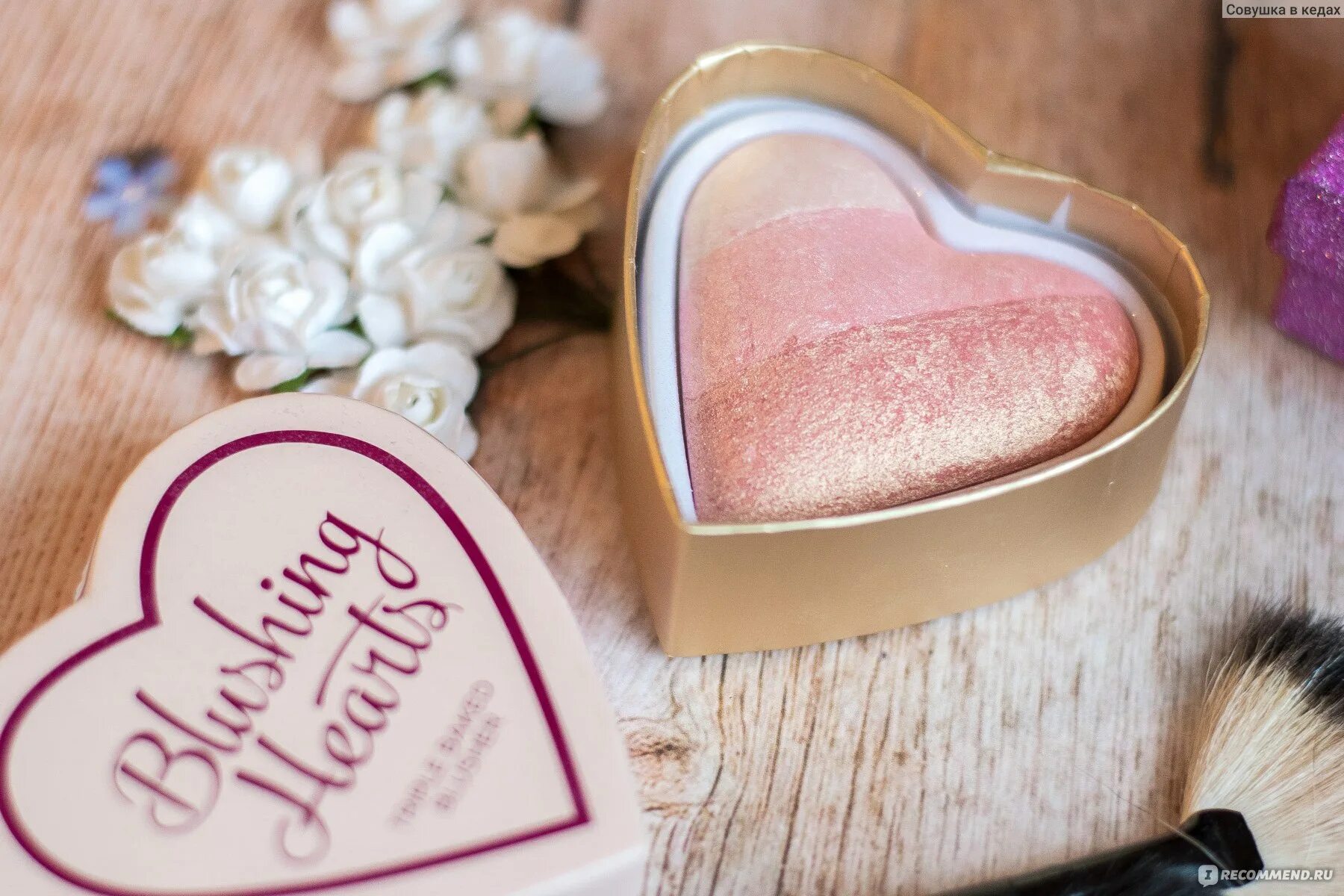 I heart revolution heartbreakers matte blush. Румяна i heart revolution. I heart revolution румяна. Хайлайтер сердце красное. Румяна i heart revolution.