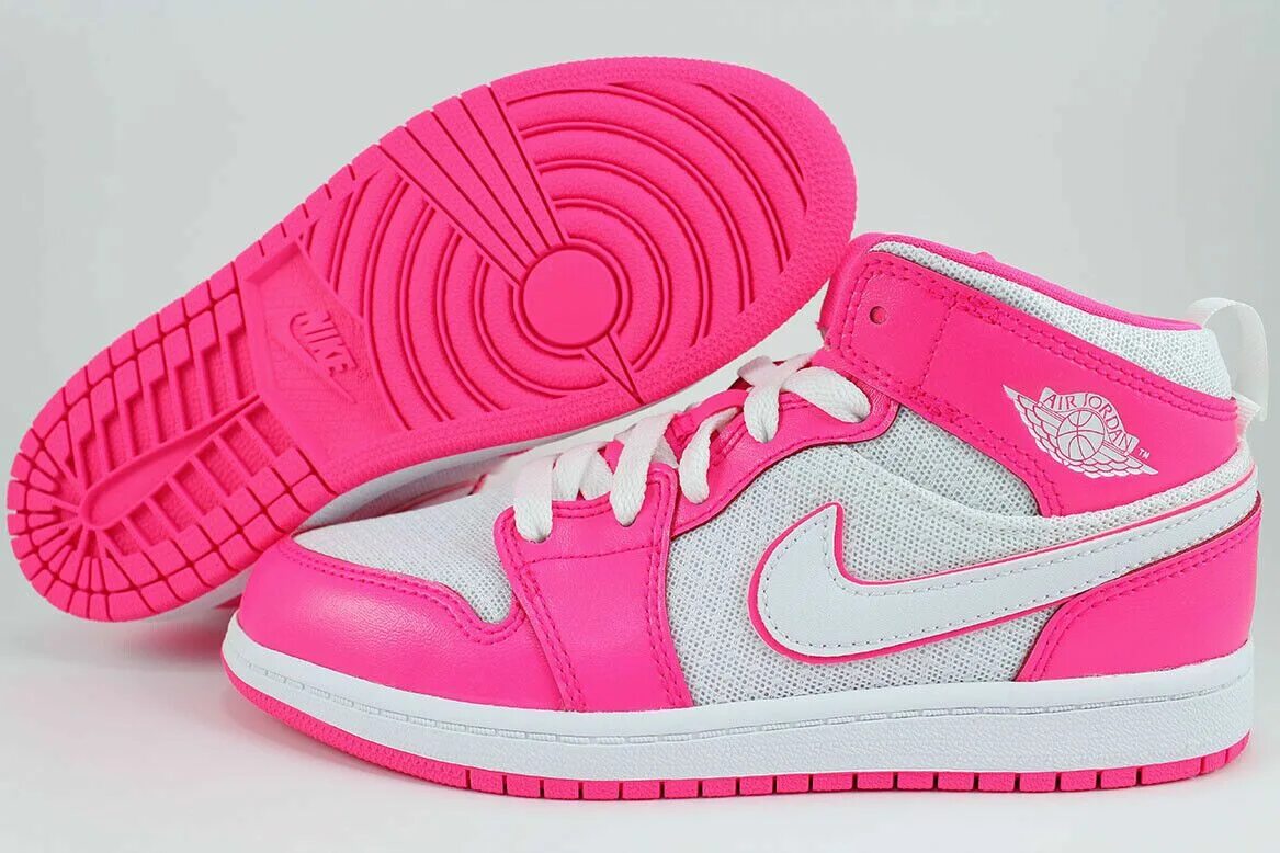 Бархатные найки. Nike Air Jordan 1 Retro Low Digital Pink. Nike Air Jordan Pink. Nike Air Jordan 1 Pink White. Nike Air Jordan 1 Mid Pink.