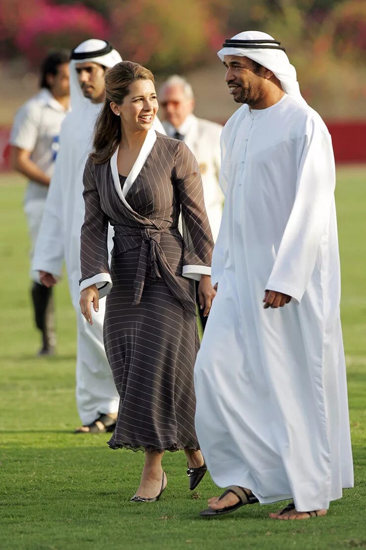 4 жена шейха. Принцесса Дубая Хайя. Принцесса Иордании Хайя бинт Аль-Хусейн. Шейха Моза. Принцесса Хайя жена шейха.