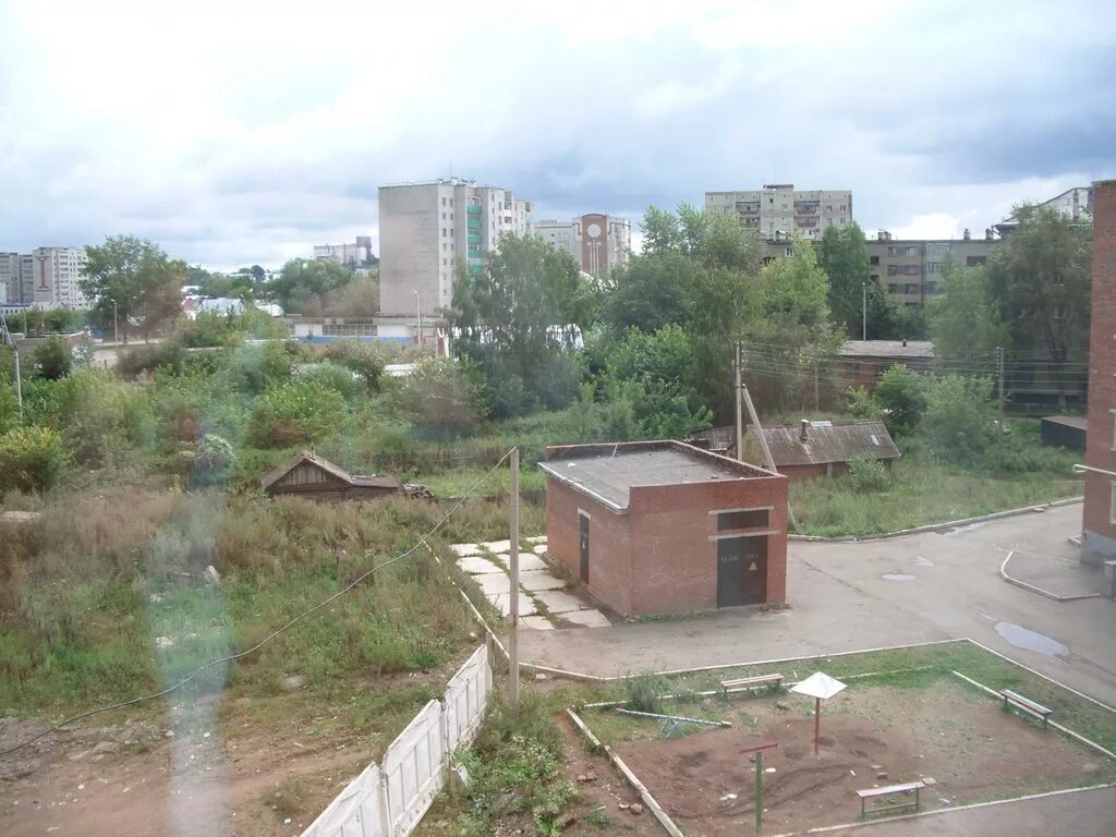 В Бугульминском районе по проекту "Наш двор" работы близки к завершению уже в 30