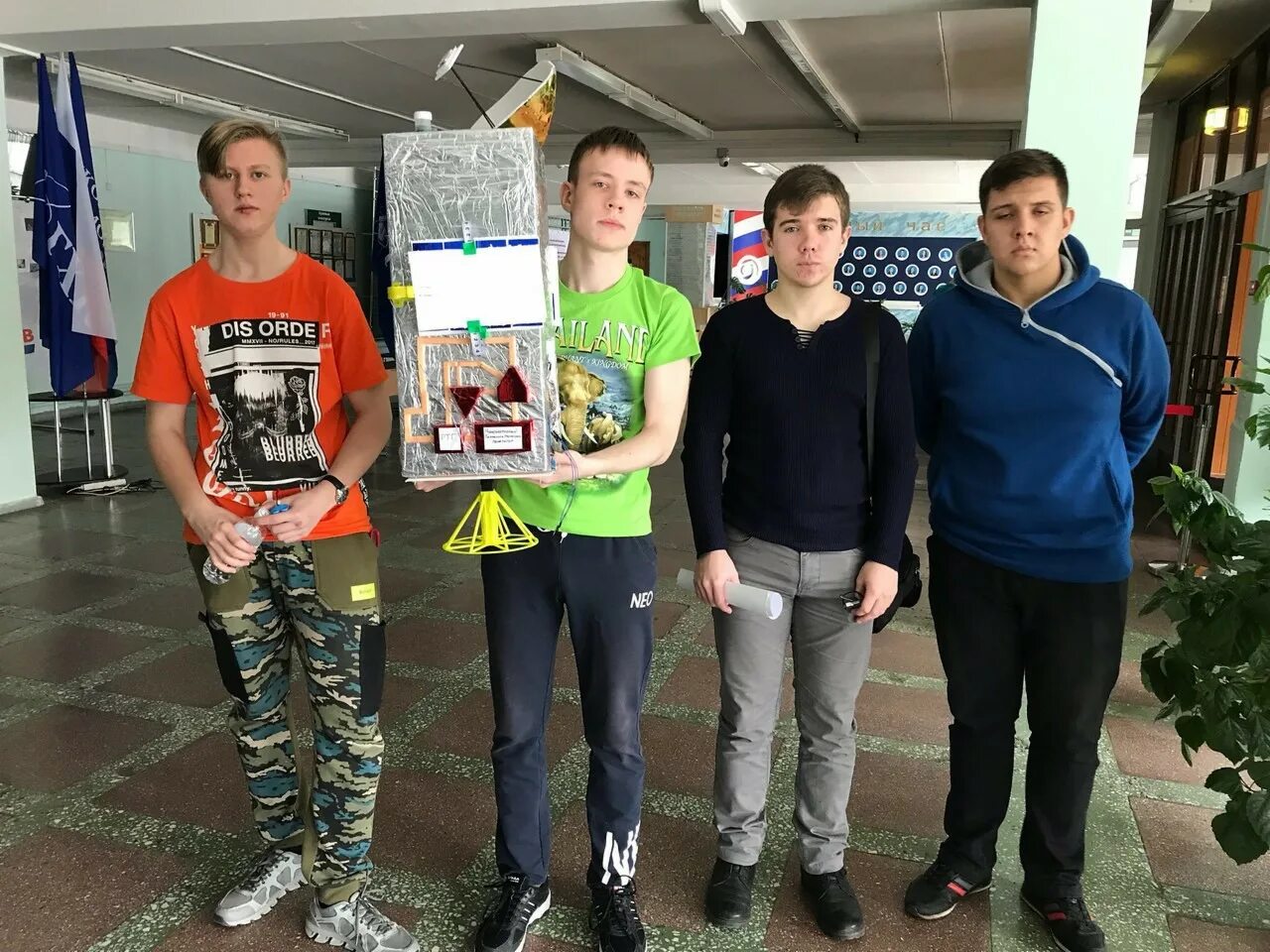 Школа космонавтики красноярск. Школа космонавтики зеленогорске красноярского края. Школа космонавтики зеленогорске красноярского края. Железногорск красноярского школа космонавтики. Школа космонавтики в железногорске внутри.
