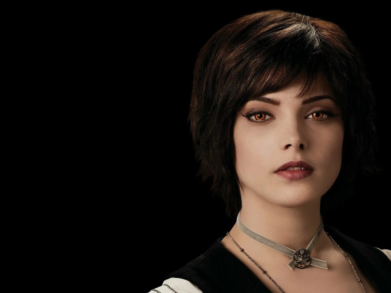 Алиса из бенди. Элис каллен вампир. Элис каллен актриса сейчас. Элис каллен актриса 2020. Элис каллен сумерки.