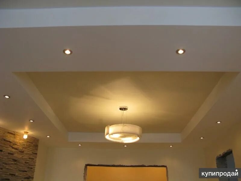 П образный натяжной потолок. Потолок с коробом по периметру. Карниз потолочный под натяжной потолок. Г образный натяжной потолок двухуровневый. Двухуровневый потолок с подсветкой в прихожую.