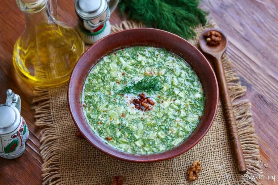 Болгарская кухня таратор. Таратор болгария. Таратор классический рецепт болгарский. Холодный болгарский суп «таратор». Таратор блюдо.