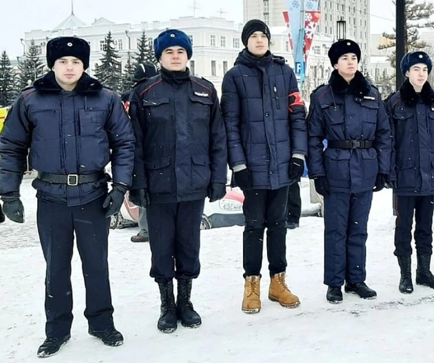 Переход с зимней формы на летнюю. Куртка демисезонная ППС МВД. Зимняя форма. Зимняя Полицейская форма. Зимняя одежда полиции.