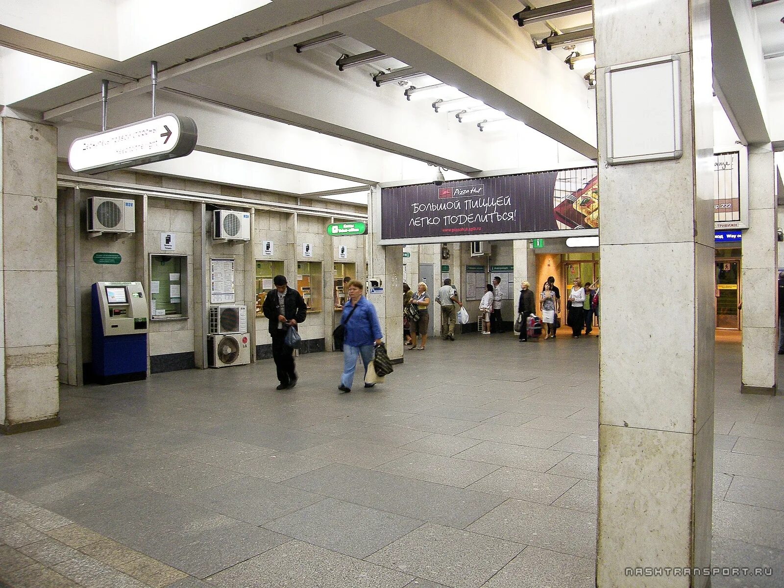 Станция московская санкт-петербург. Станция метро московская санкт петербург. Станция метро московская санкт петербург. Станция метро московская санкт петербург. Метро санкт-петербурга.