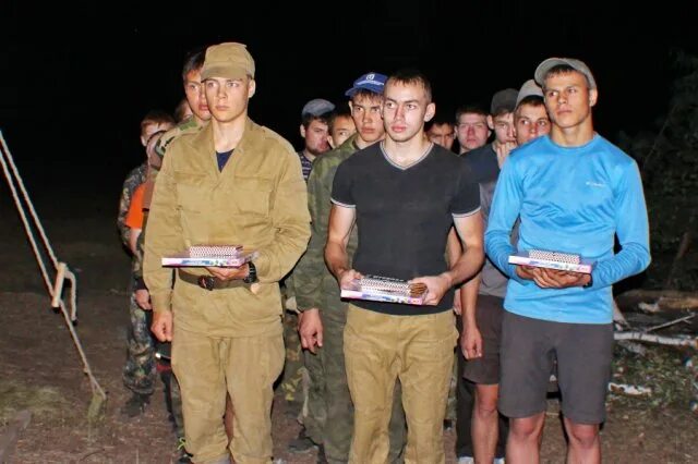 Шеврон ратник. Военно-патриотические клубы полевского. Впк ратник. Ратник военно-патриотический клуб новокубанск. Презентация лучший военно-патриотический клуб.