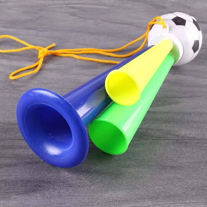 ложки к чм 2018. тромбон духовой музыкальный инструмент.