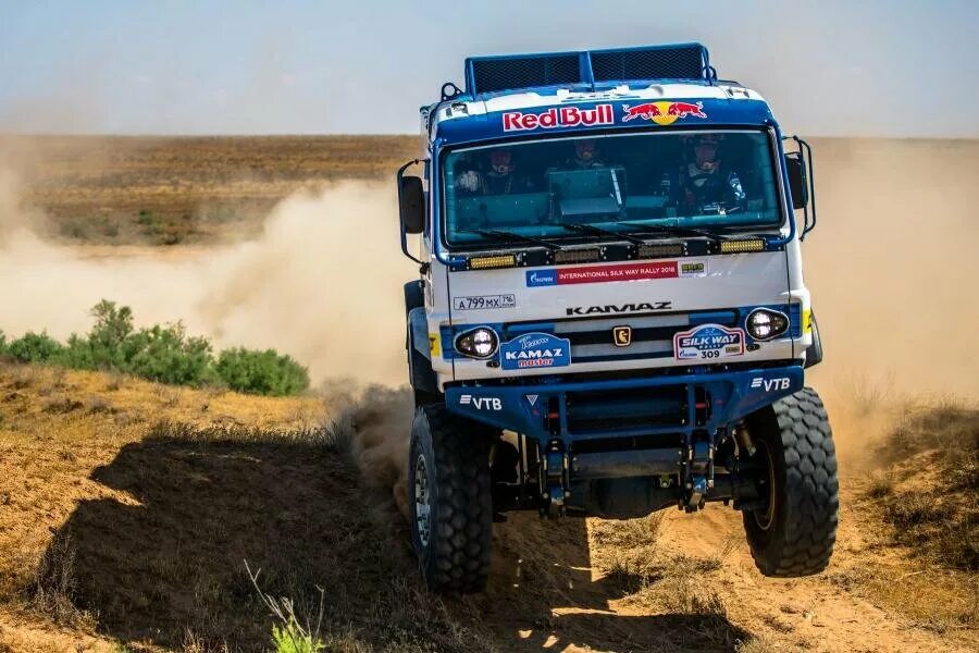 Камаз 43509 2020. Камаз мастер дакар 2018. Камаз мастер 43509. Камаз-43509 камаз-мастер. Камаз-43509 камаз-мастер.